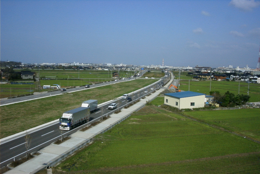 金沢外環状道路海側幹線工事中写真