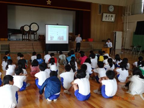 蓮代寺小学校での講座の様子