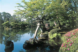 春の兼六園